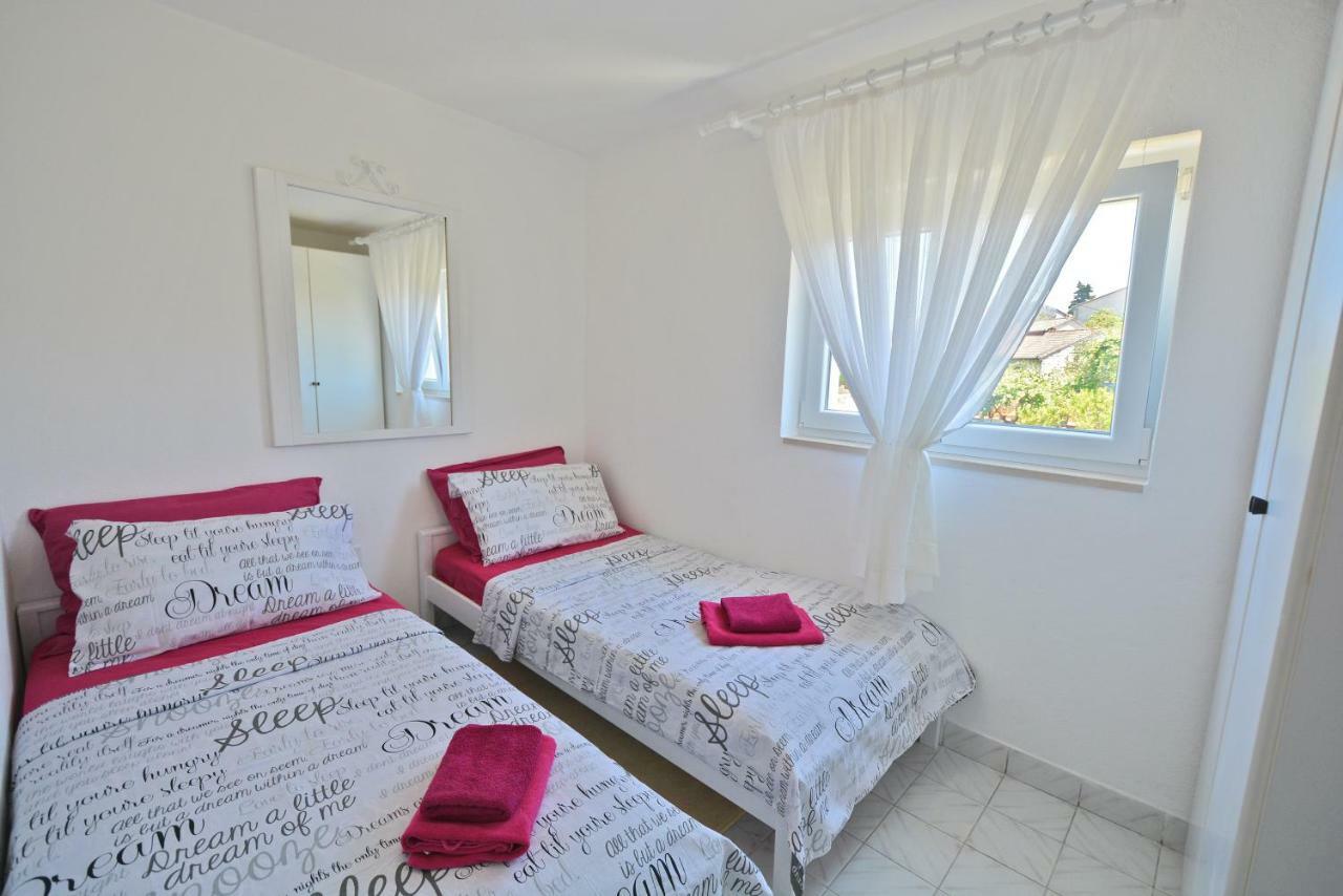 Villa Casablanca Supetar Exterior foto